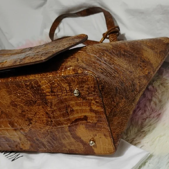 SALE! Auth Brahmin Melbourne Athena Pecan Crocodile Embossed Tote W Attached Bag - Picture 6 of 15